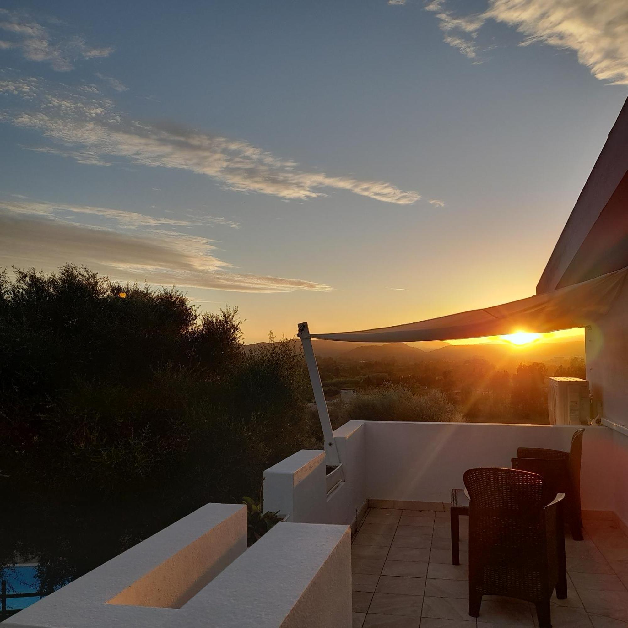 Agriturismo Palas De Serra Country Resort Onifai Eksteriør bilde